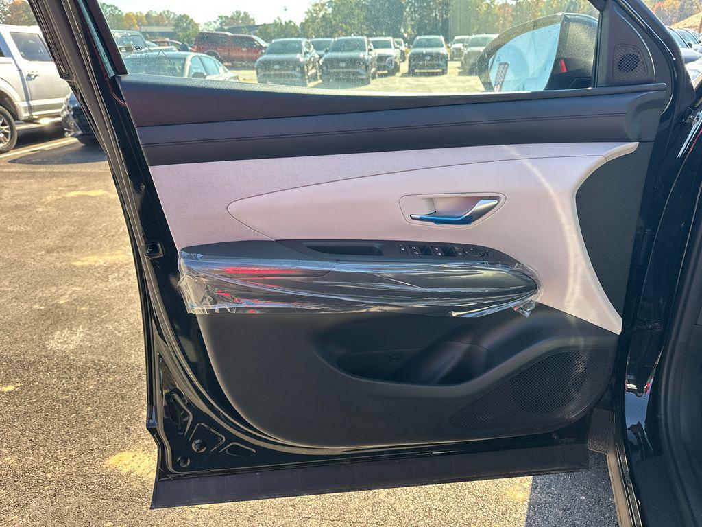 new 2025 Hyundai Tucson car, priced at $29,527