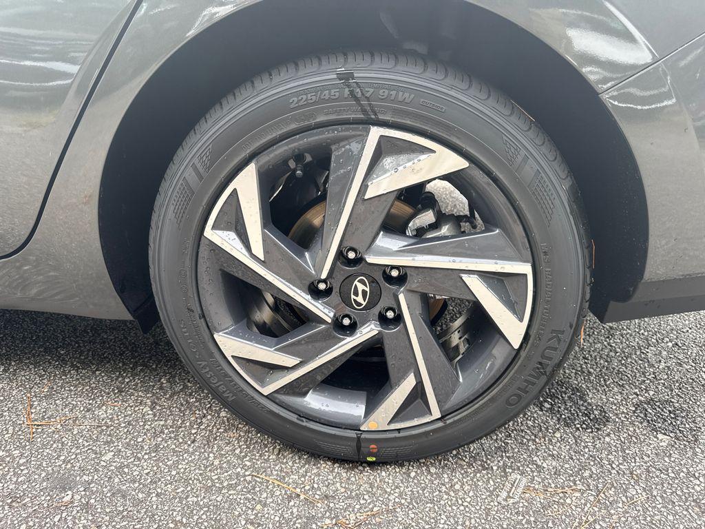 new 2025 Hyundai Elantra car, priced at $21,255