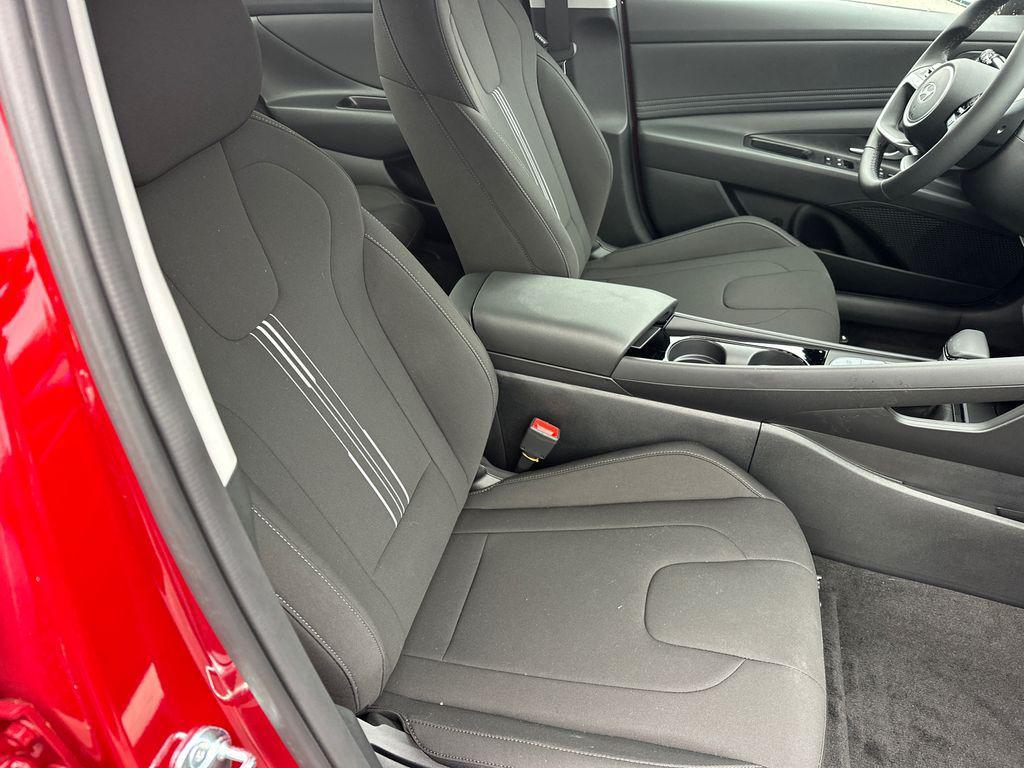 new 2025 Hyundai Elantra car, priced at $24,660