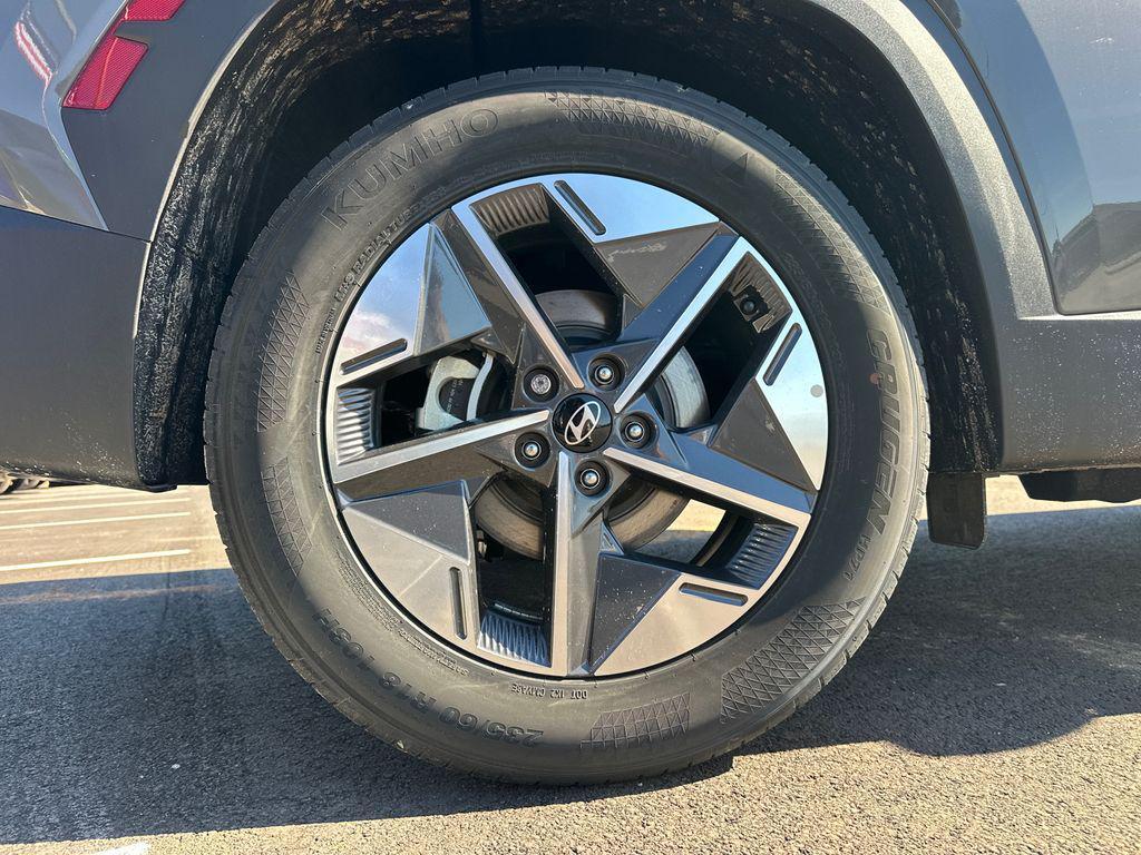 new 2025 Hyundai Tucson car, priced at $30,162