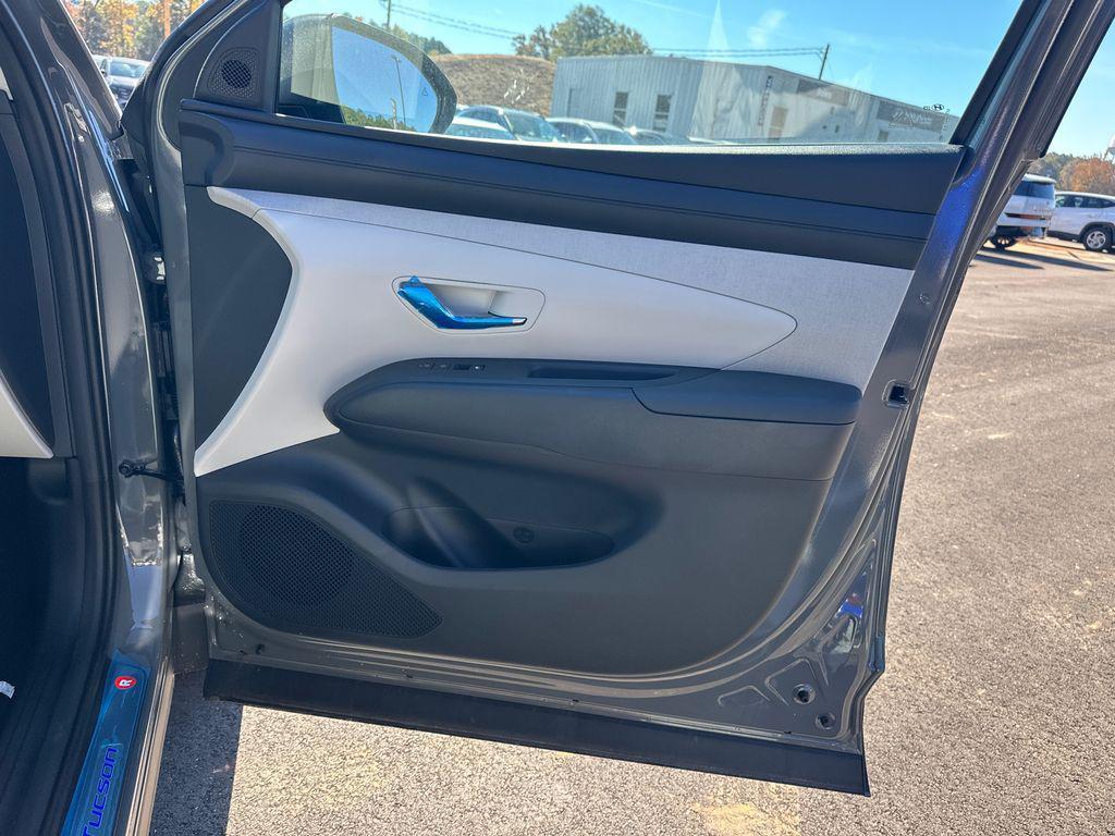 new 2025 Hyundai Tucson car, priced at $30,162