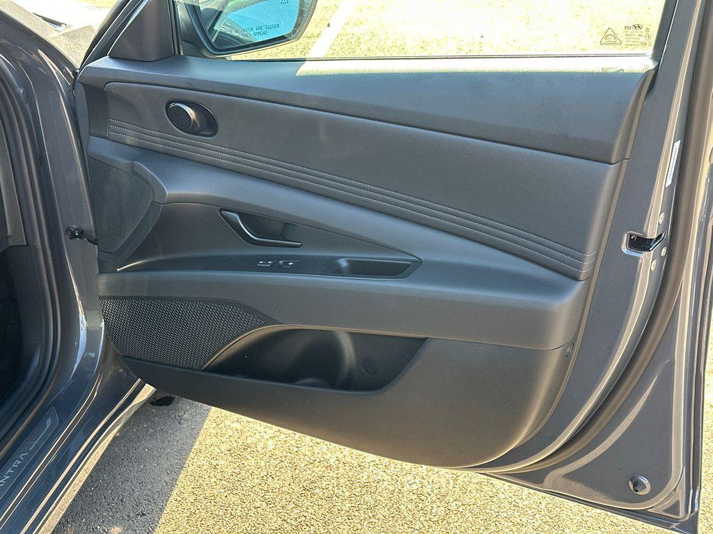 new 2025 Hyundai Elantra car, priced at $21,774