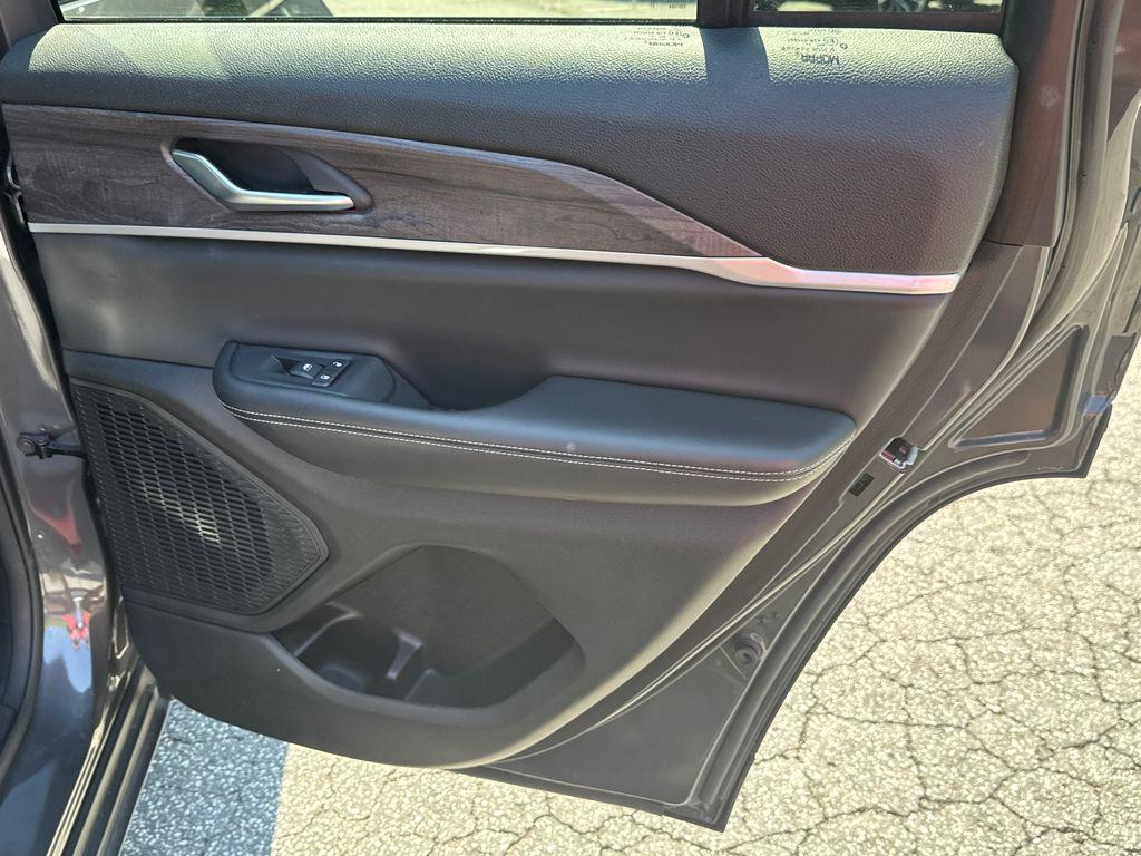 used 2024 Jeep Grand Cherokee car, priced at $30,920