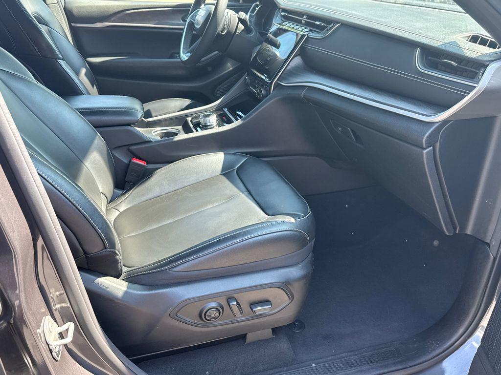 used 2024 Jeep Grand Cherokee car, priced at $30,920