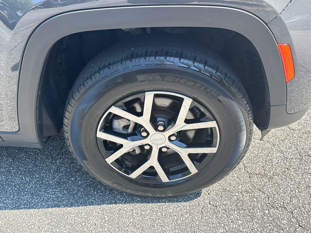 used 2024 Jeep Grand Cherokee car, priced at $30,920