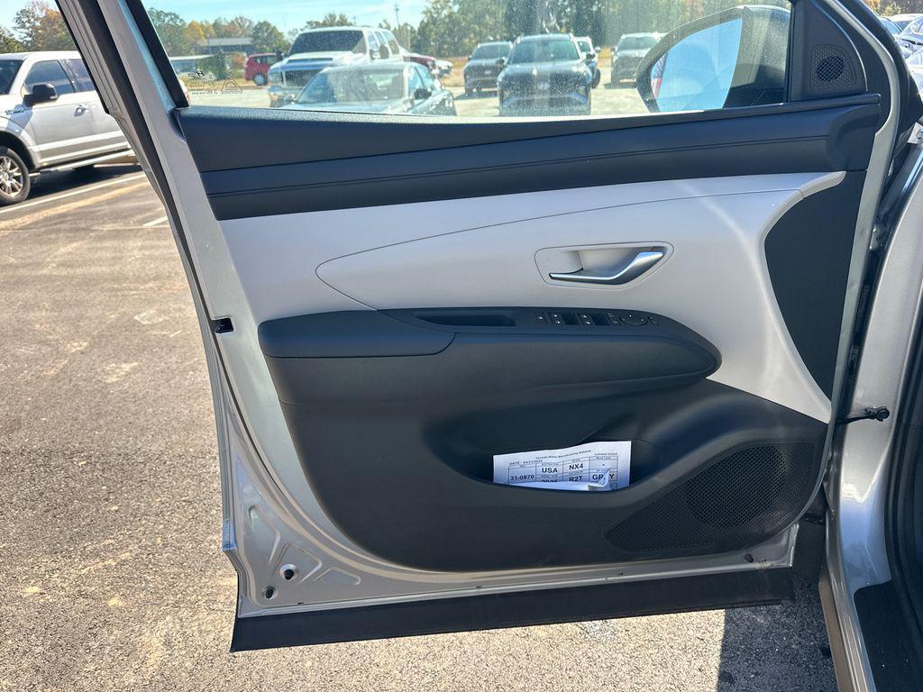 new 2025 Hyundai Tucson car, priced at $27,258