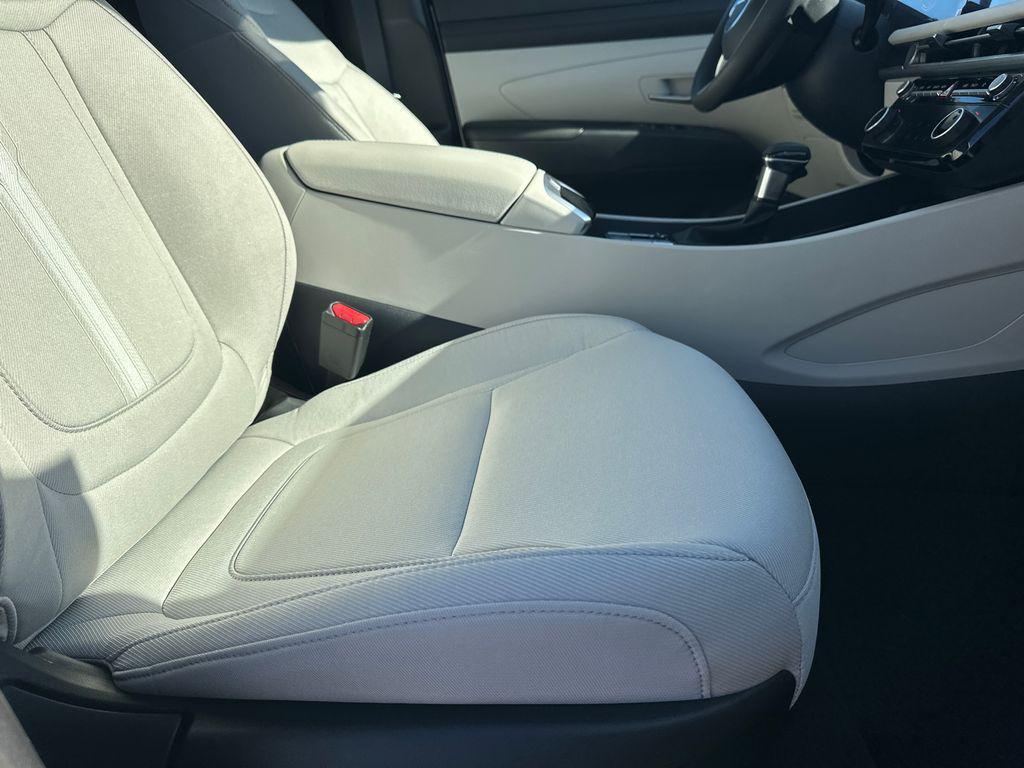 new 2025 Hyundai Tucson car, priced at $27,258