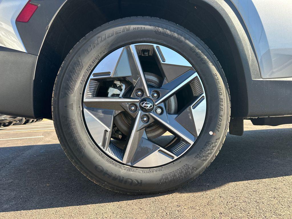 new 2025 Hyundai Tucson car, priced at $27,258