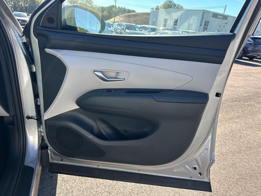 new 2025 Hyundai Tucson car, priced at $27,258