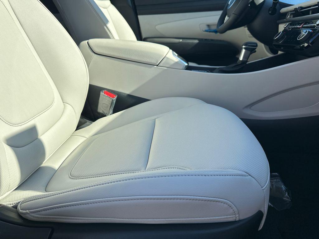 new 2025 Hyundai Tucson car, priced at $29,882