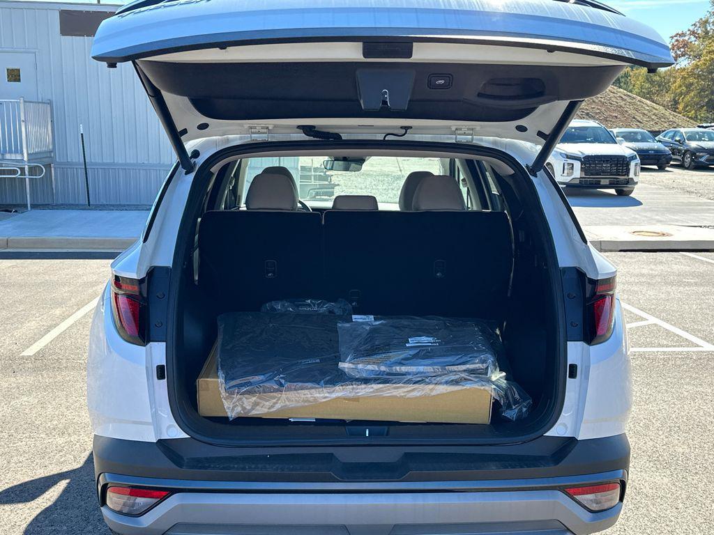 new 2025 Hyundai Tucson car, priced at $27,721