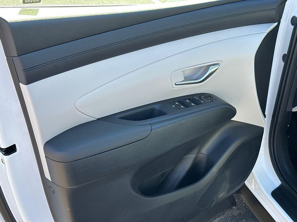 new 2025 Hyundai Tucson car, priced at $27,721