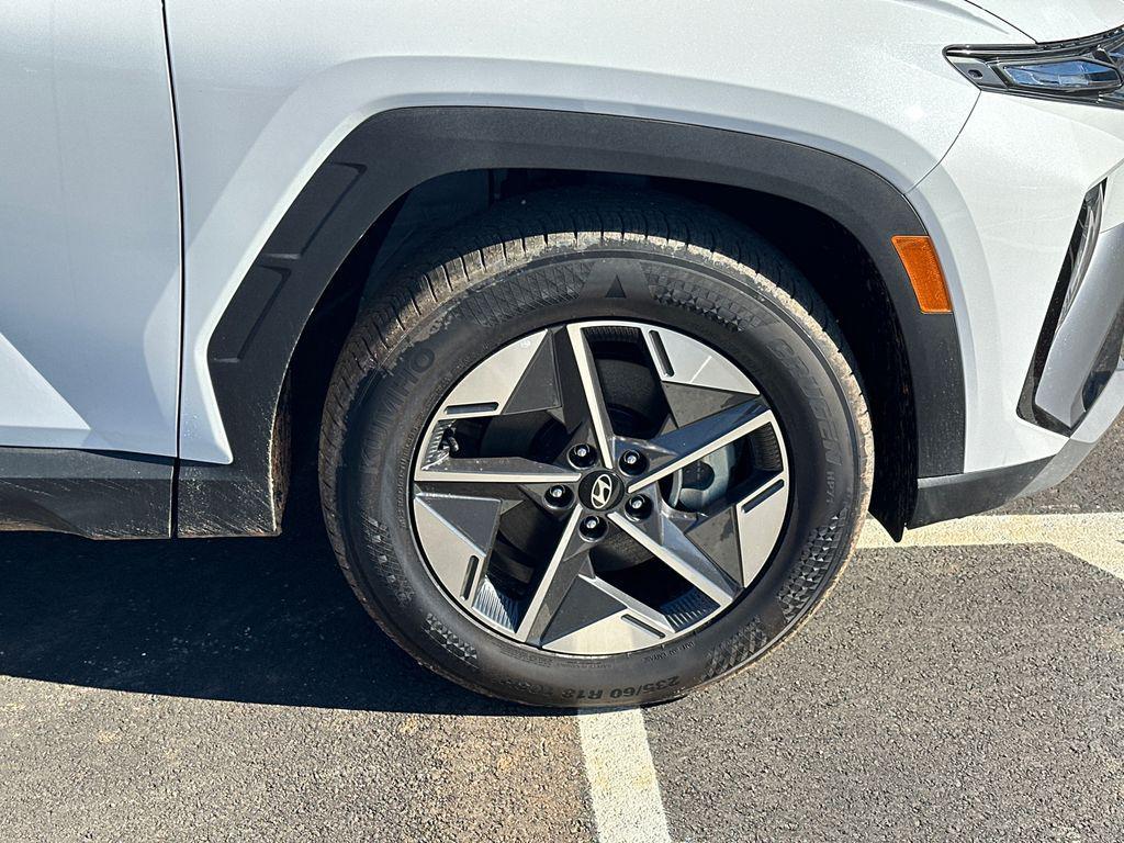 new 2025 Hyundai Tucson car, priced at $27,721