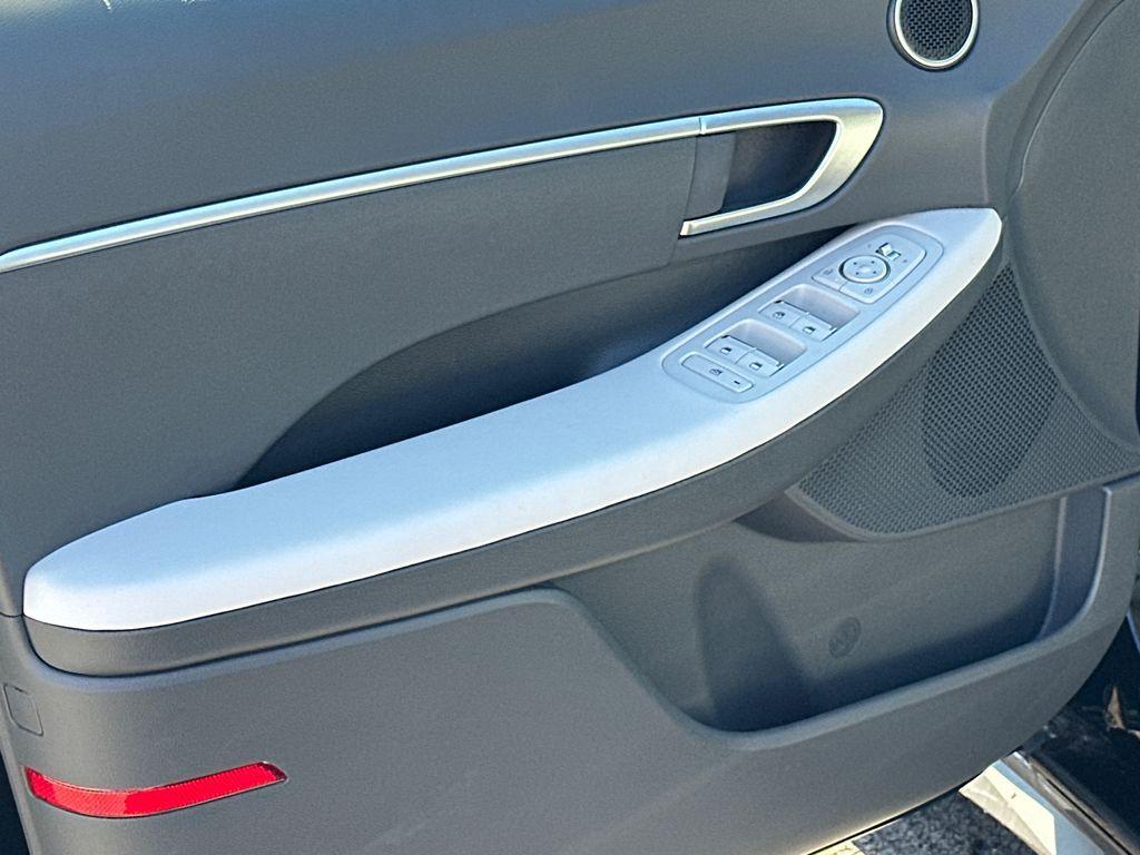 new 2025 Hyundai Sonata car, priced at $23,751