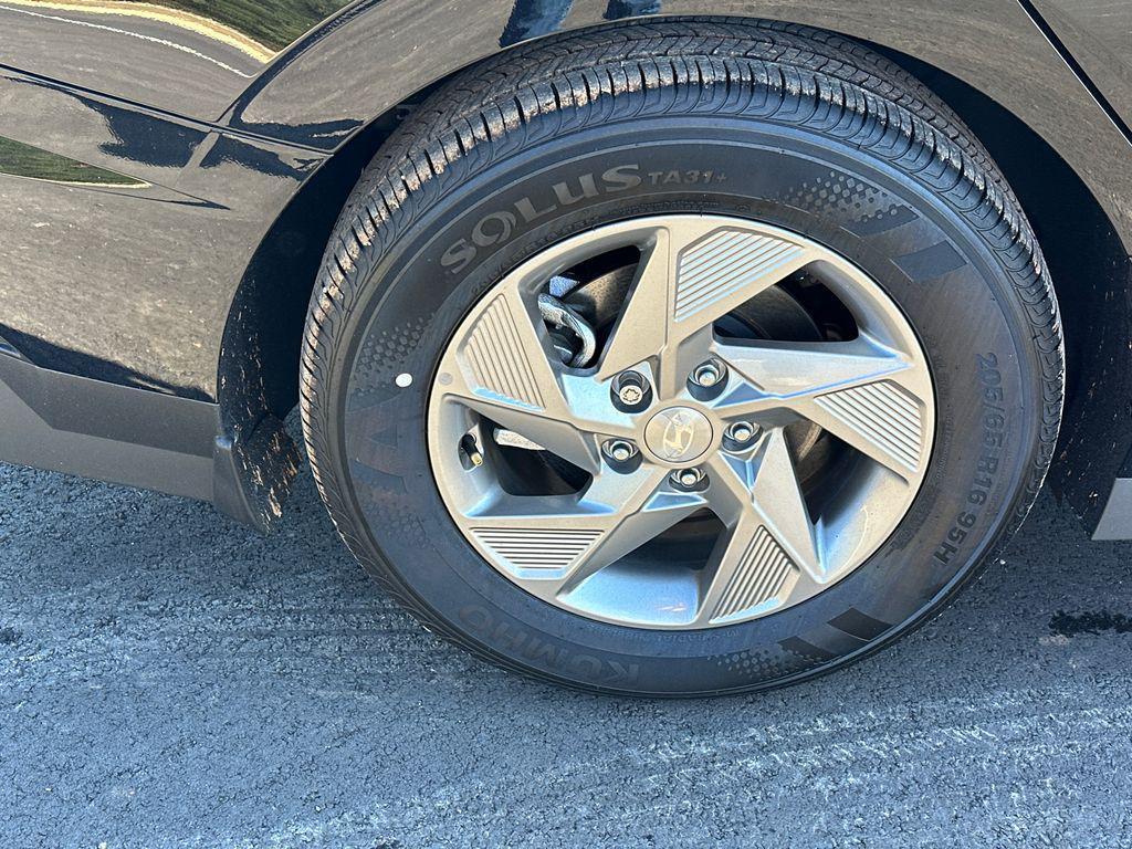 new 2025 Hyundai Sonata car, priced at $23,751