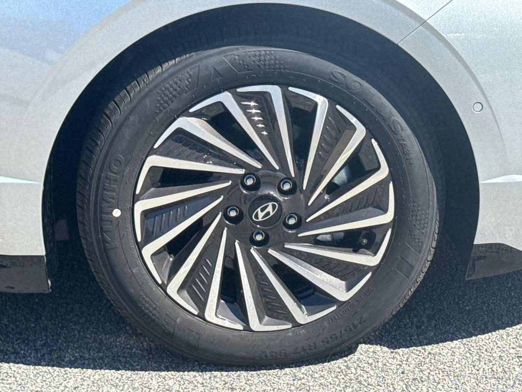 new 2025 Hyundai Sonata Hybrid car, priced at $34,768