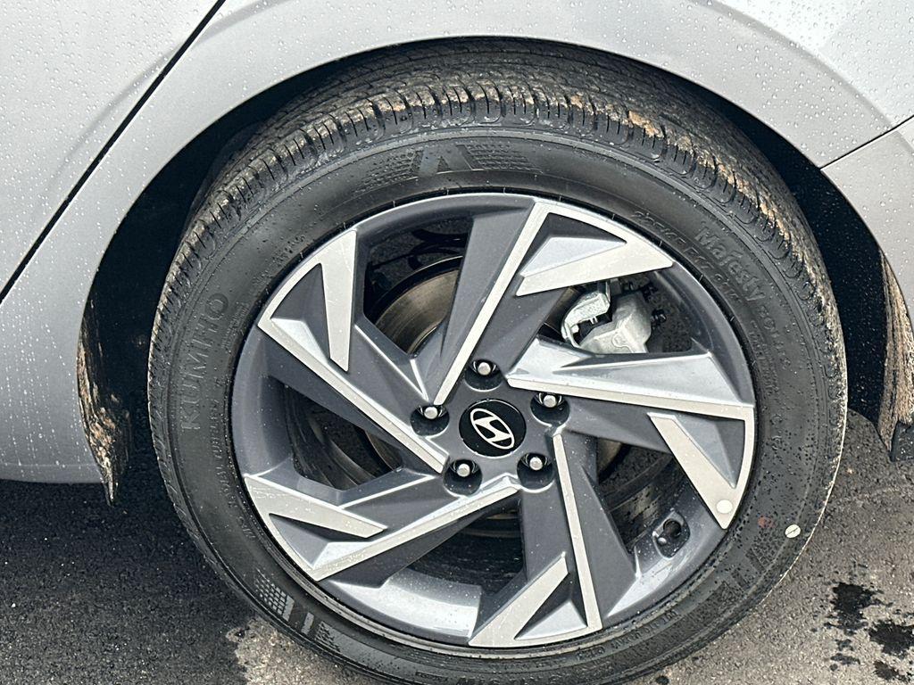 new 2025 Hyundai Elantra car, priced at $21,744
