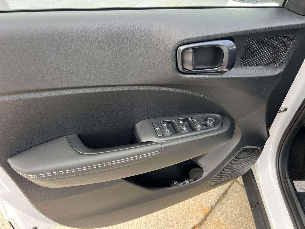 new 2025 Hyundai Venue car, priced at $22,090