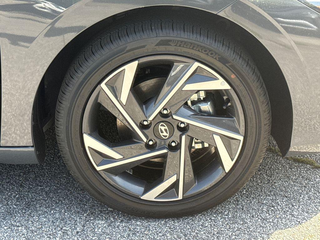 new 2025 Hyundai ELANTRA HEV car, priced at $24,714