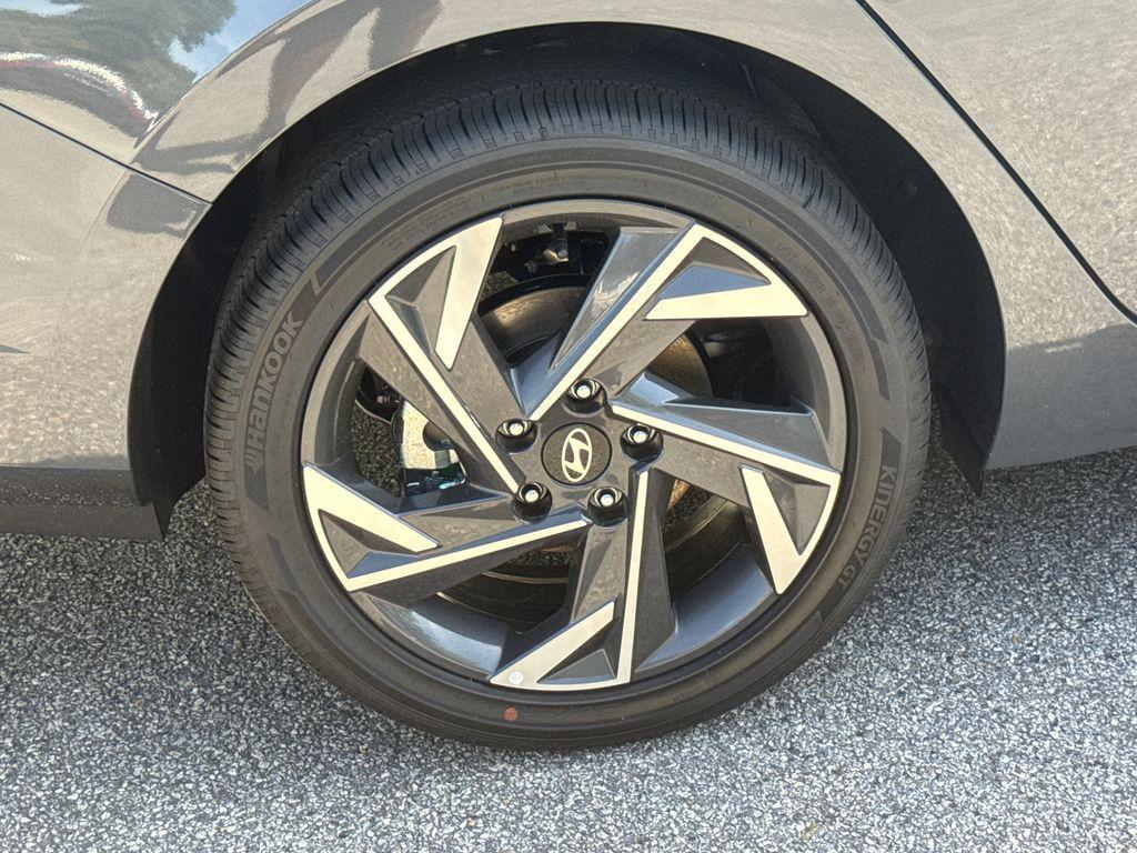 new 2025 Hyundai ELANTRA HEV car, priced at $24,714