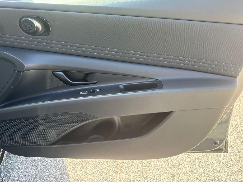 new 2025 Hyundai ELANTRA HEV car, priced at $24,714