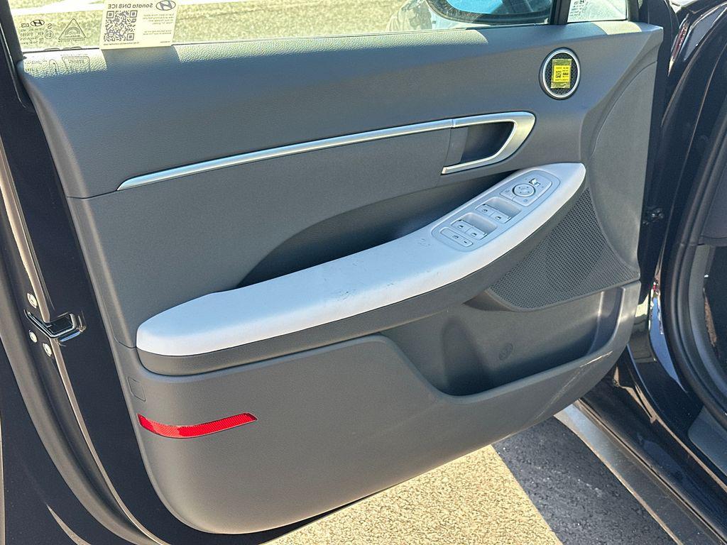 new 2025 Hyundai Sonata car, priced at $23,751