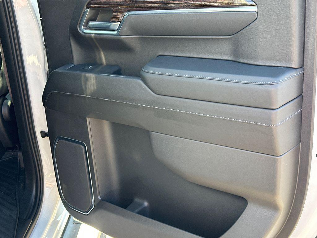 used 2023 GMC Sierra 1500 car, priced at $45,970