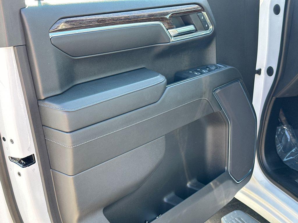 used 2023 GMC Sierra 1500 car, priced at $45,970