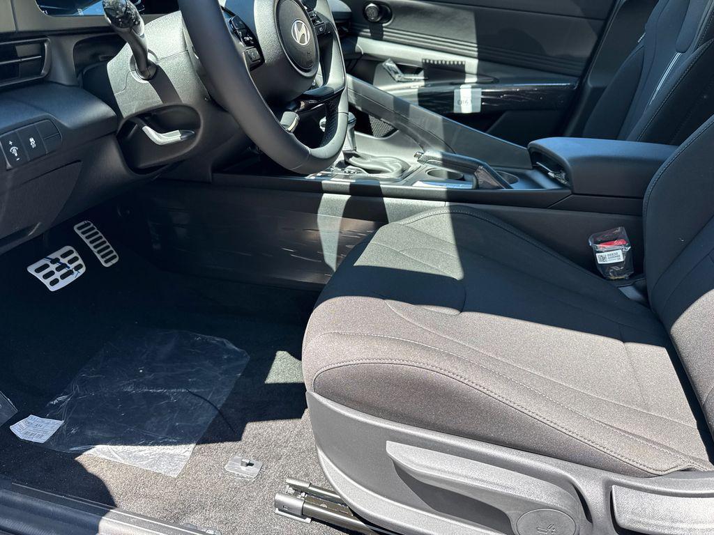 new 2025 Hyundai Elantra car, priced at $21,748