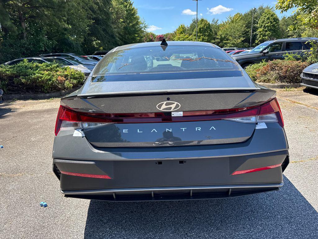 new 2025 Hyundai Elantra car, priced at $21,748