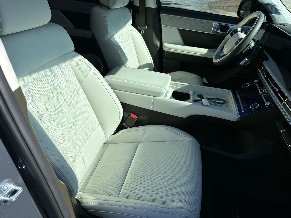 new 2025 Hyundai Santa Fe car, priced at $41,080