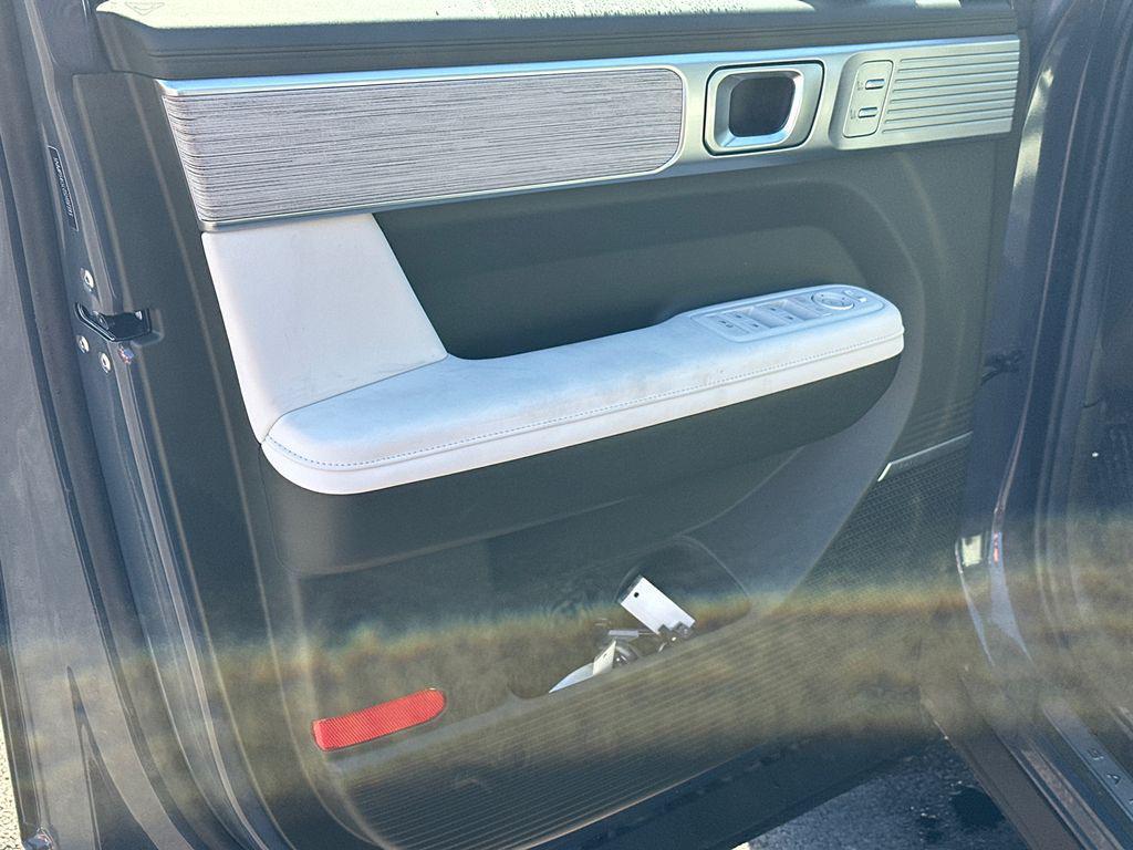 new 2025 Hyundai Santa Fe car, priced at $41,080