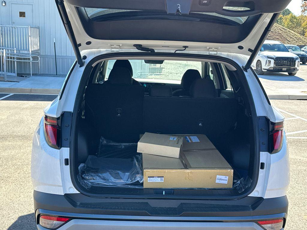 new 2025 Hyundai Tucson car, priced at $27,721