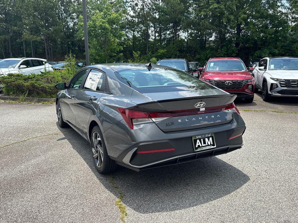 new 2025 Hyundai Elantra car, priced at $21,786