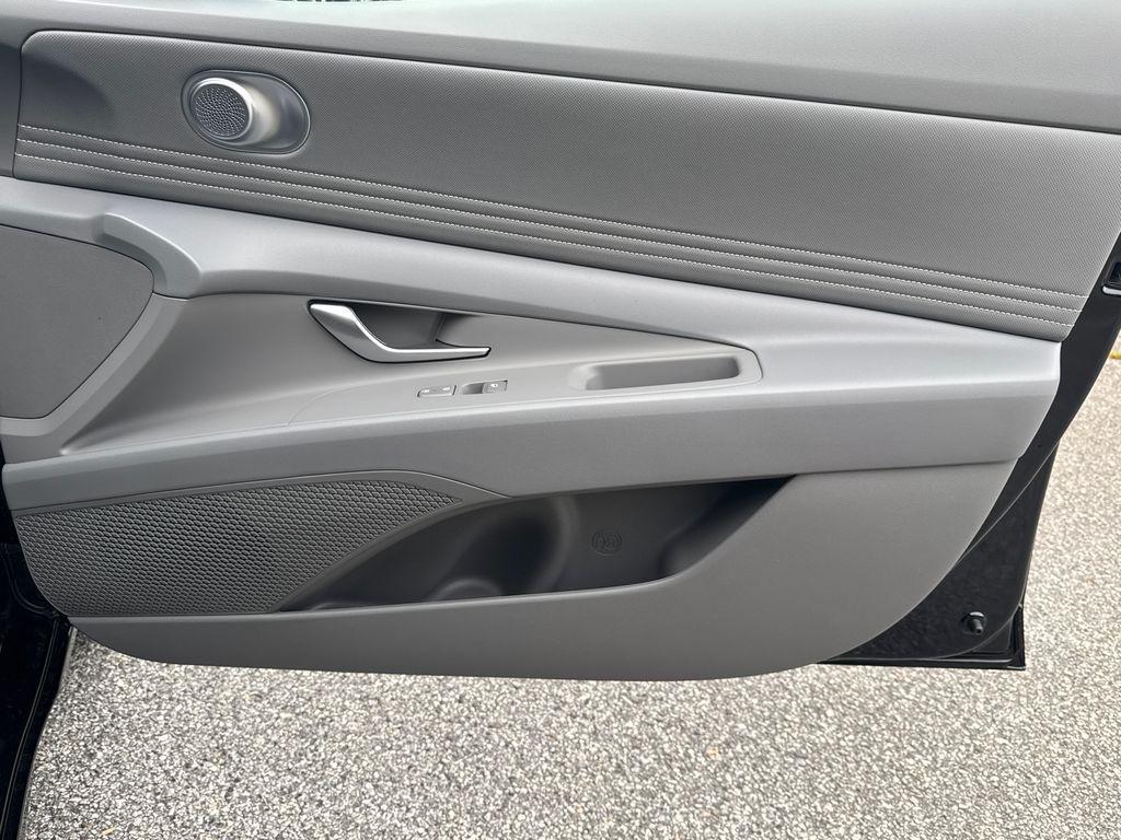 new 2025 Hyundai Elantra car, priced at $21,748