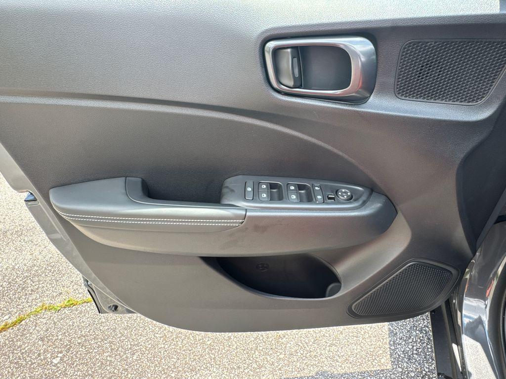 new 2025 Hyundai Venue car, priced at $22,090