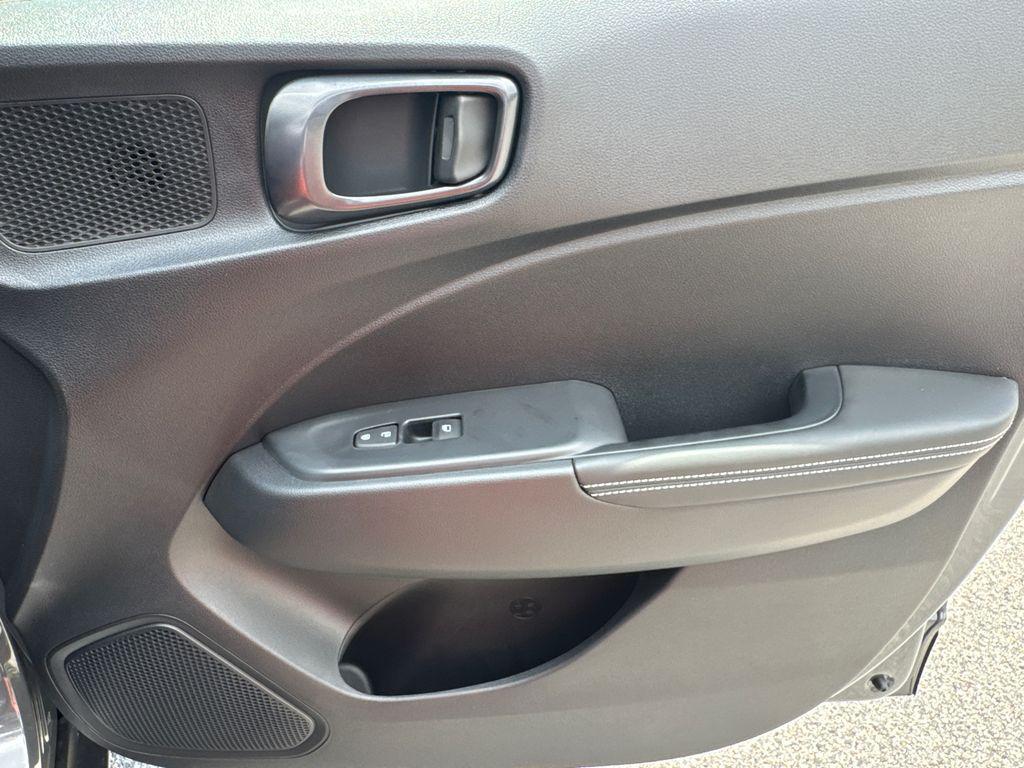 new 2025 Hyundai Venue car, priced at $22,090