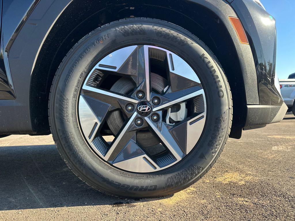 new 2025 Hyundai Tucson car, priced at $27,258