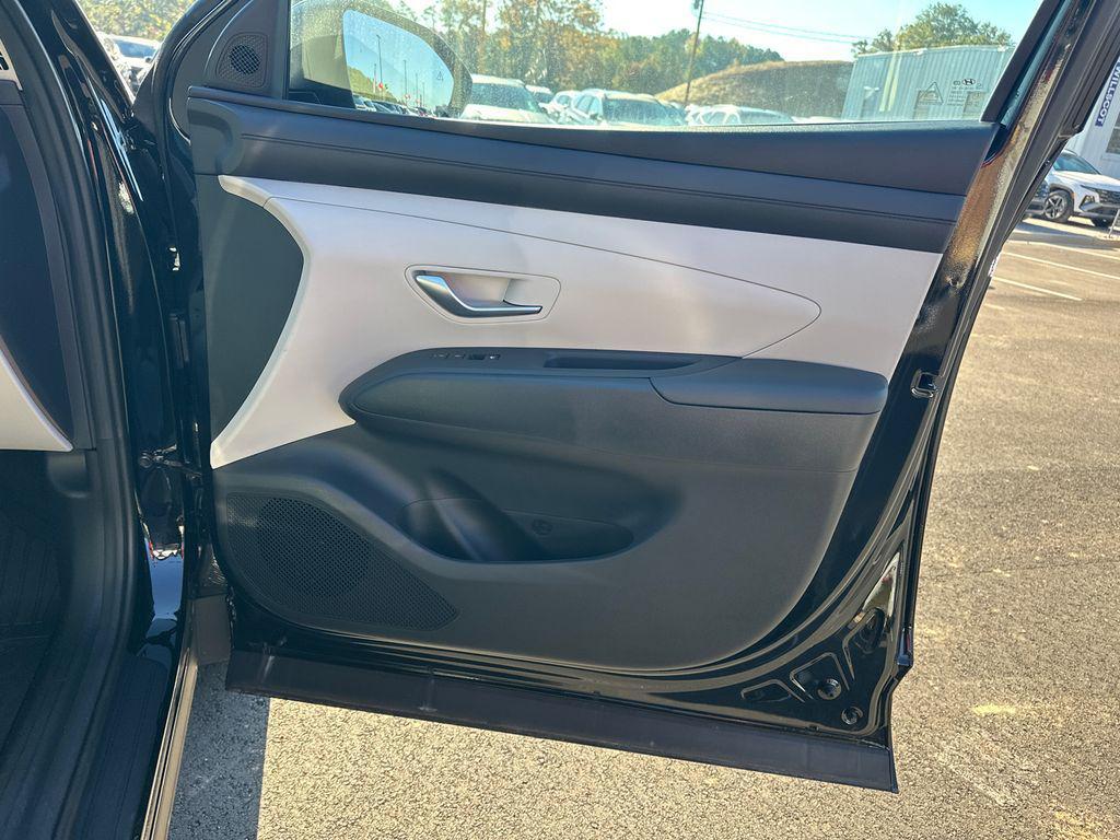 new 2025 Hyundai Tucson car, priced at $27,258