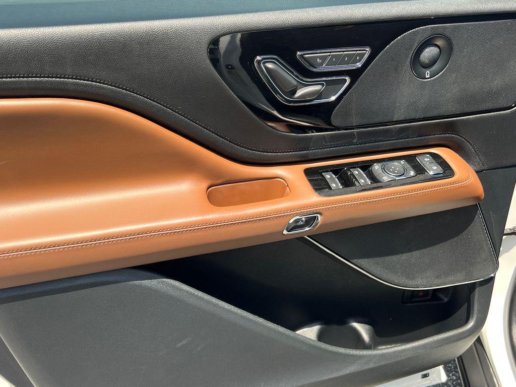 used 2021 Lincoln Aviator car, priced at $30,920