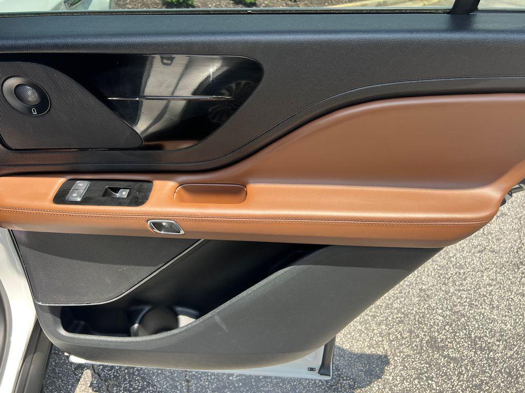 used 2021 Lincoln Aviator car, priced at $30,920