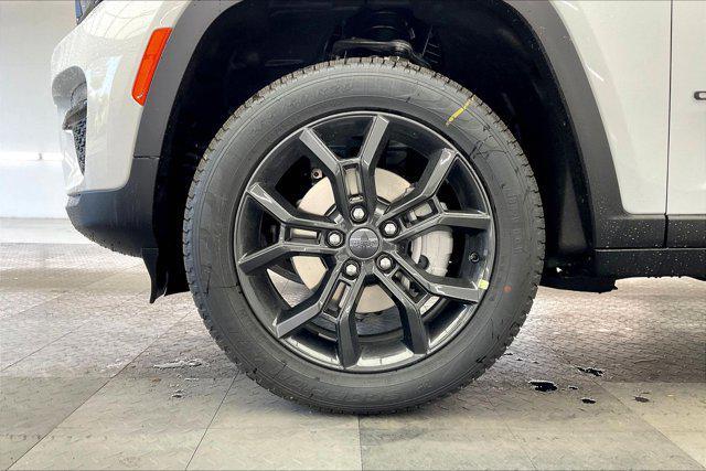new 2025 Jeep Grand Cherokee car, priced at $49,640