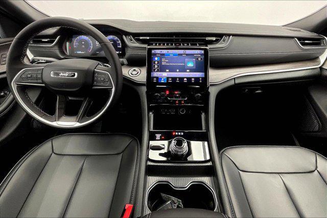 new 2025 Jeep Grand Cherokee car, priced at $49,640