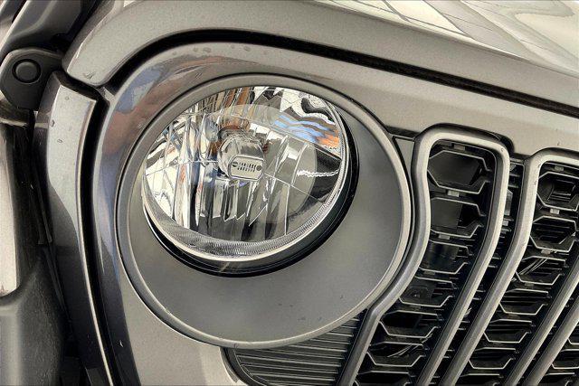 new 2025 Jeep Gladiator car, priced at $50,050