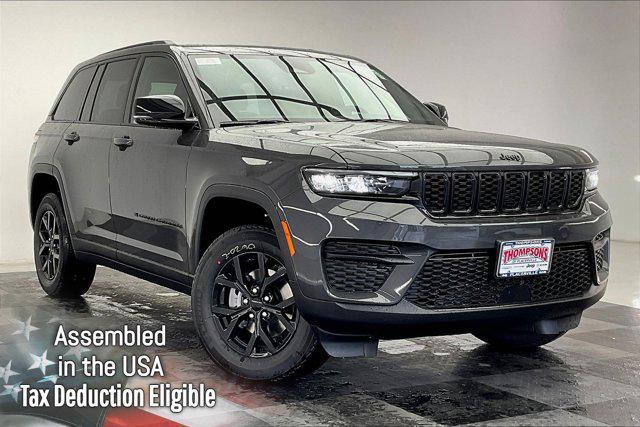 new 2025 Jeep Grand Cherokee car, priced at $43,230
