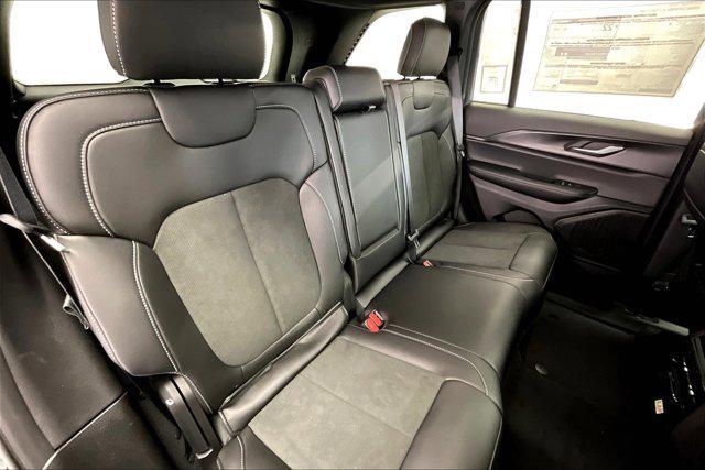 new 2025 Jeep Grand Cherokee car, priced at $44,230