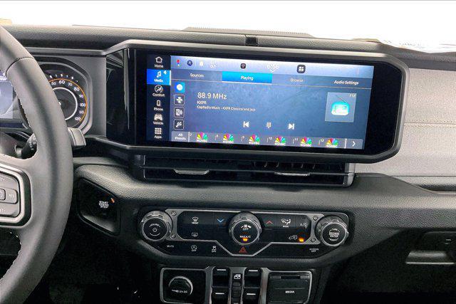 new 2025 Jeep Wrangler car, priced at $46,680