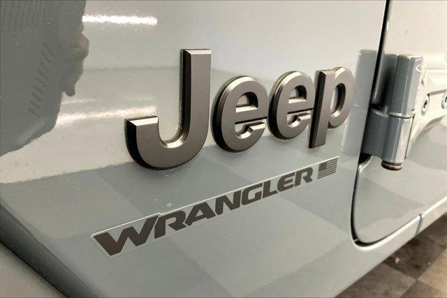 new 2025 Jeep Wrangler car, priced at $46,680