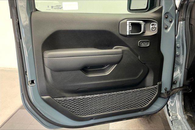 new 2025 Jeep Wrangler car, priced at $46,680