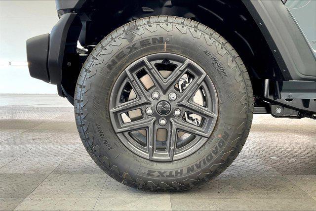 new 2025 Jeep Wrangler car, priced at $46,680